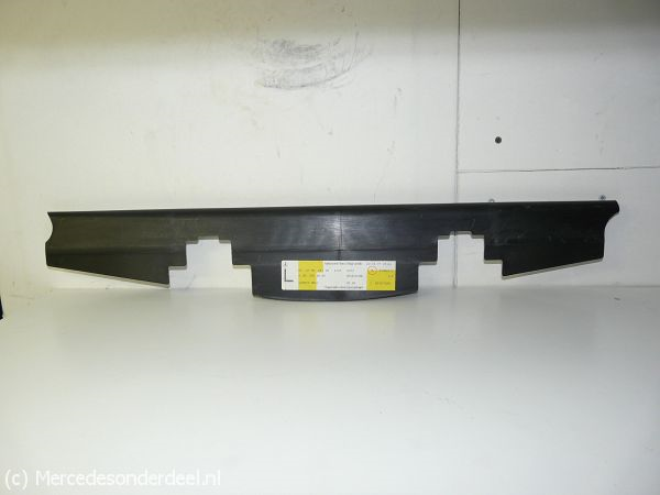 RADYATÖR ÜST BAKALİTİ W201 190E 190D